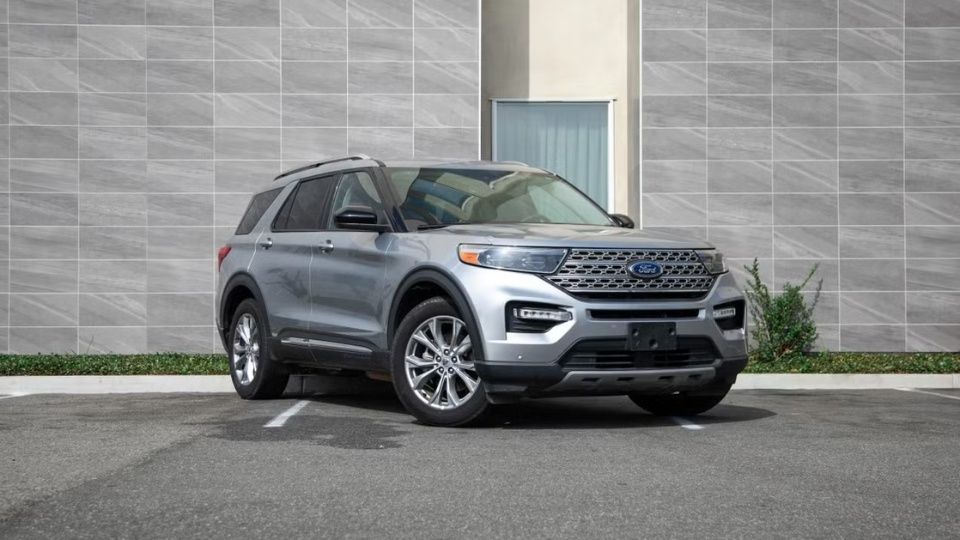 Ford Explorer 2023 SUV rental in Fresno, Texas