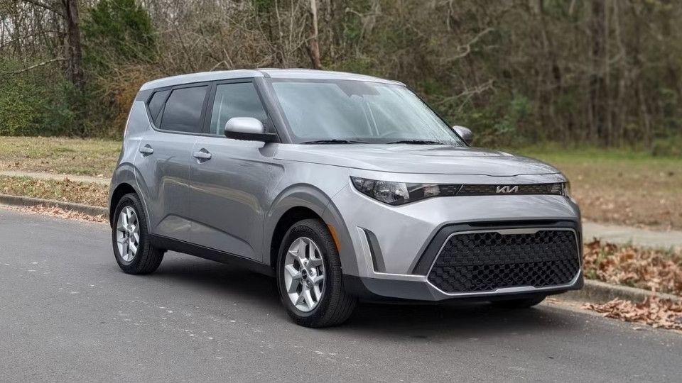 Kia Soul subcompact SUV rental in Auburn, AL