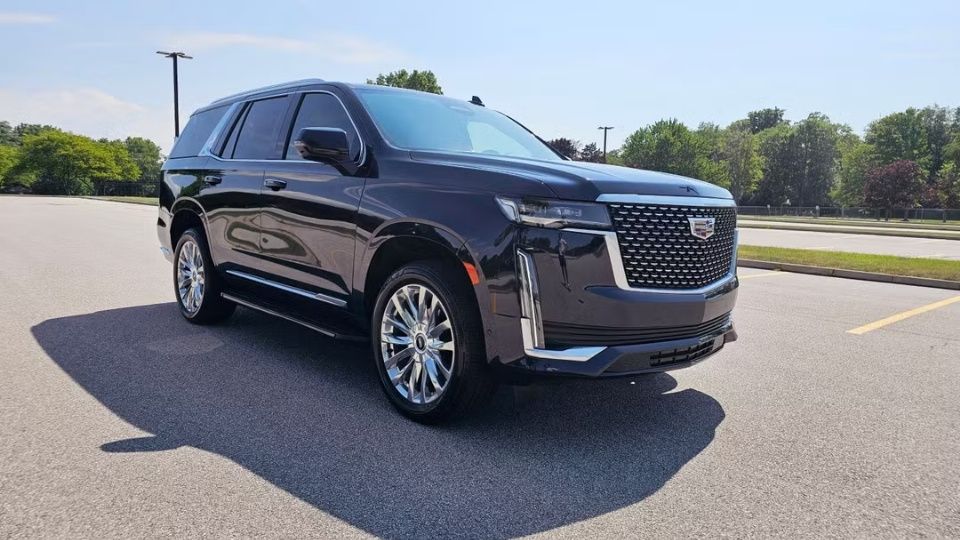 Cadillac Escalade Luxury car rental in Cleveland on Turo