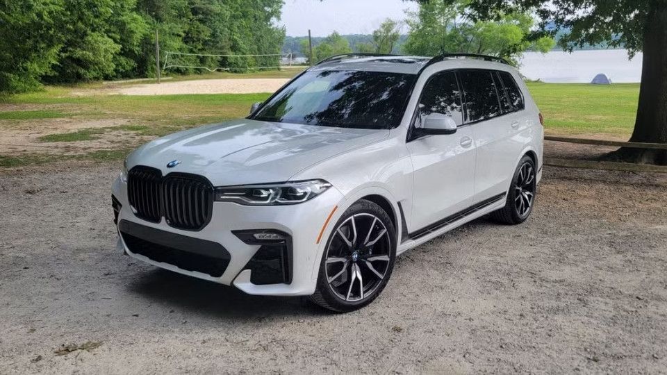 BMW X7 SUV car rental in Durham on Turo