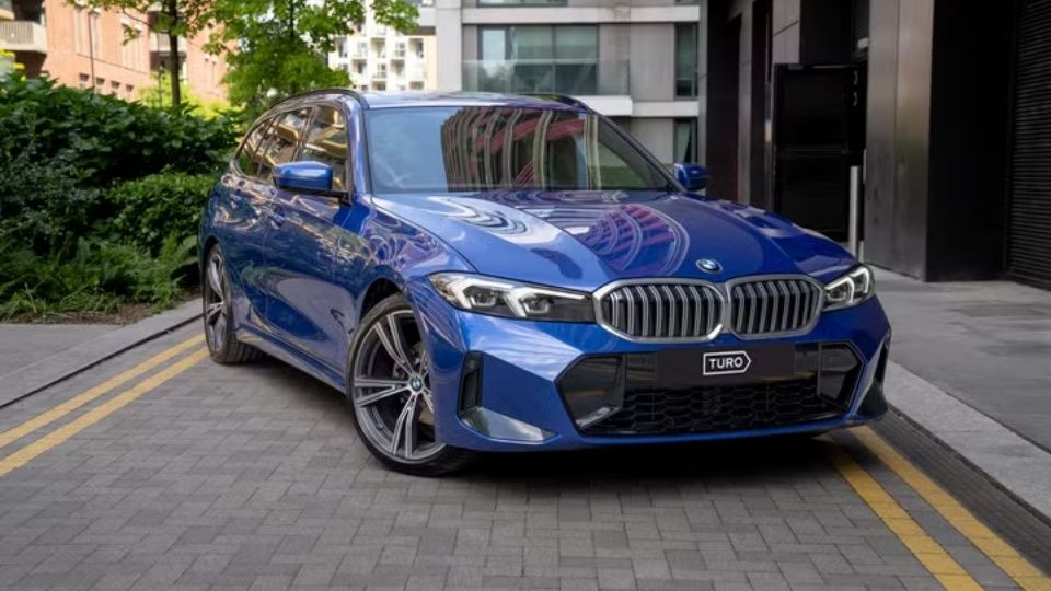BMW 3 Series car rental in Reading on Turo