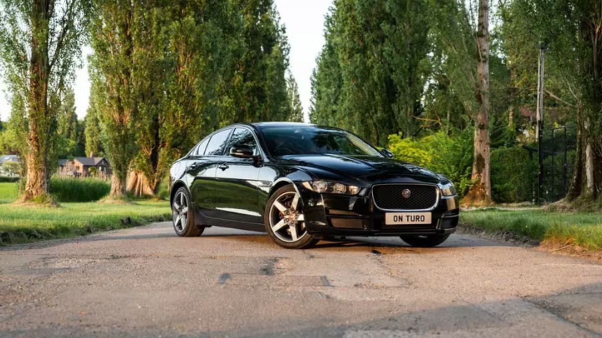 Jaguar XE car rental in Blackburn on Turo