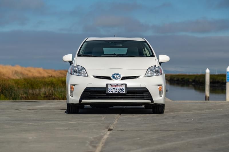 Toyota Prius v rental image