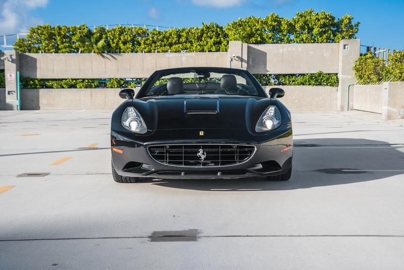 Ferrari California rental image
