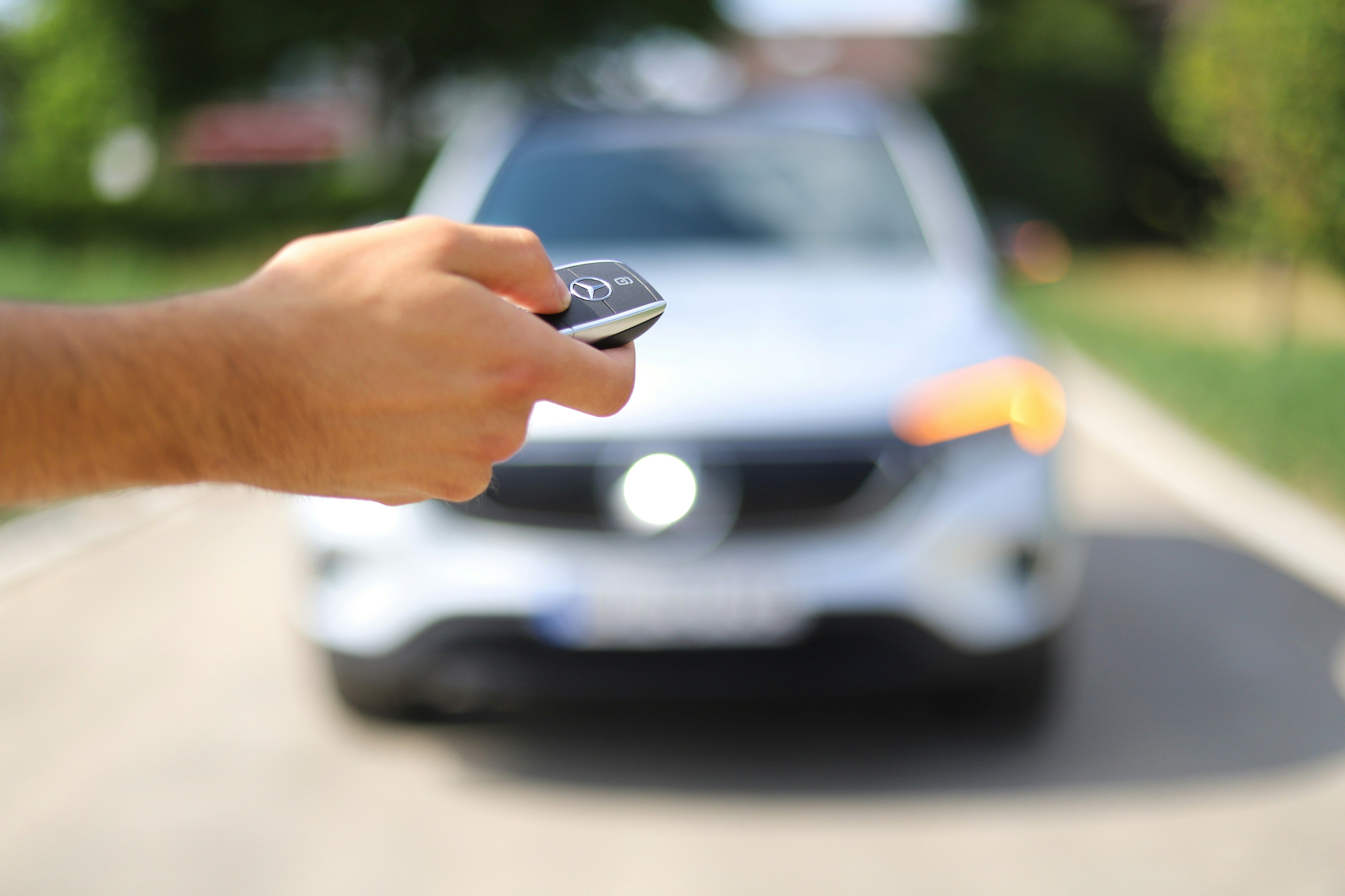 Mercedes-Benz car rental at Avalon Airport on Turo