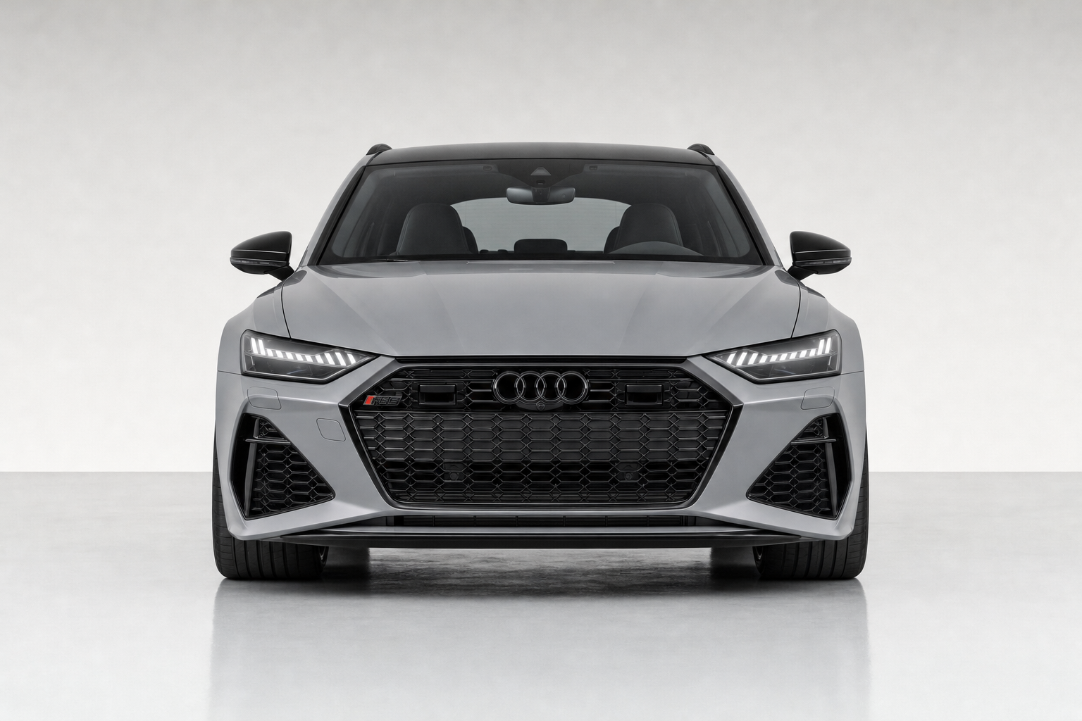 Audi RS 6 Avant rental image