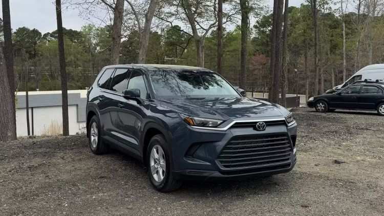 Toyota Grand Highlander Suv rental on Turo