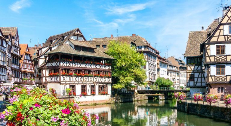 Location de voiture à la gare Strasbourg Ville sur Turo