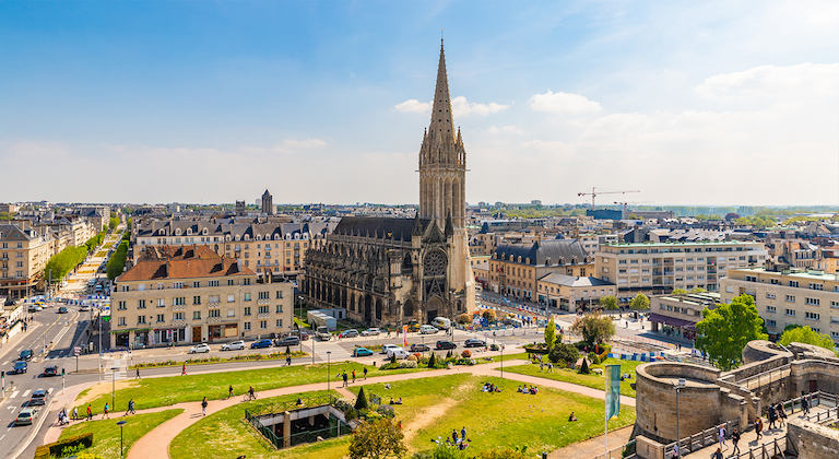 Location de voiture familiale à Caen sur Turo