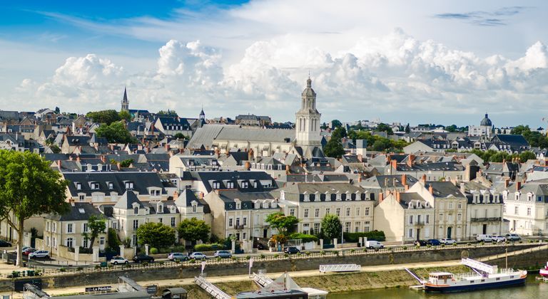 Location de voiture à Gare SNCF d'Angers St-Laud sur Turo