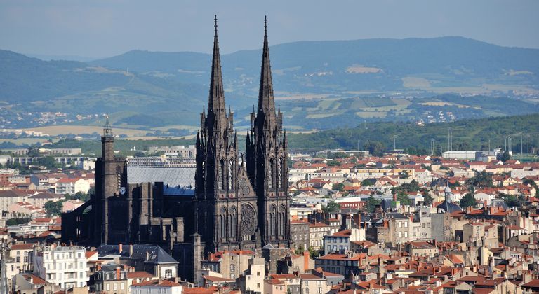 Location de voiture à la Gare SNCF de Clermont-Ferrand sur Turo