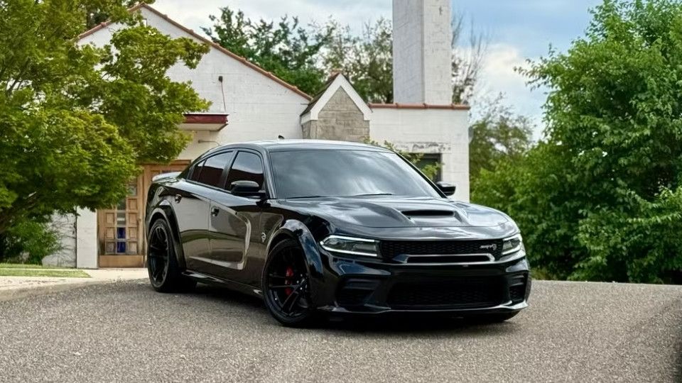Dodge Charger luxury car rental Detroit, MI