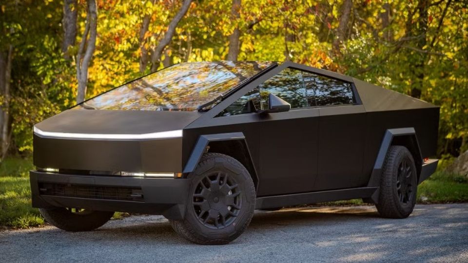 Tesla Cybertruck  car rental in Terre Haute on Turo