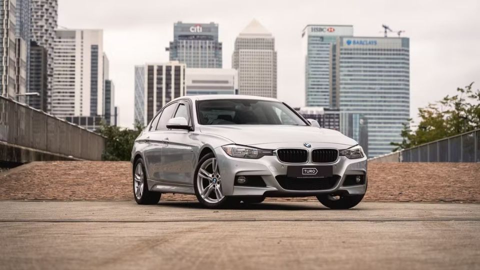 Rolls-Royce Dawn rental alternative on Turo