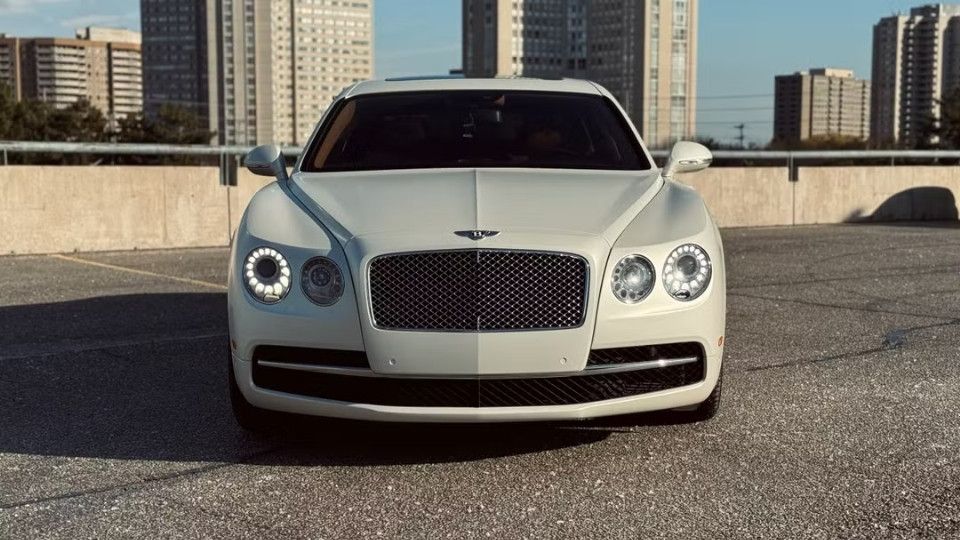 Bentley Flying Spur rental in Canada on Turo 
