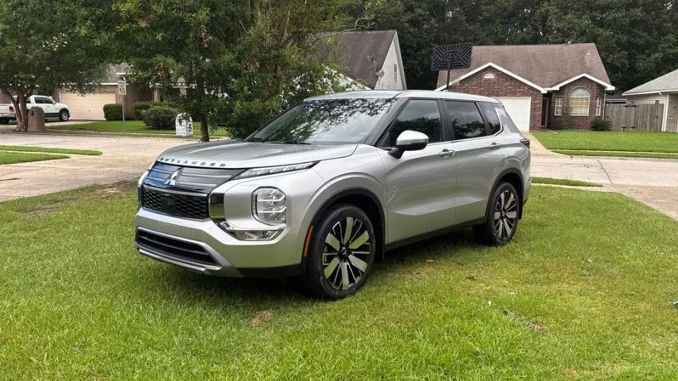 Mitsubishi Outlander car rental in Slidell on Turo