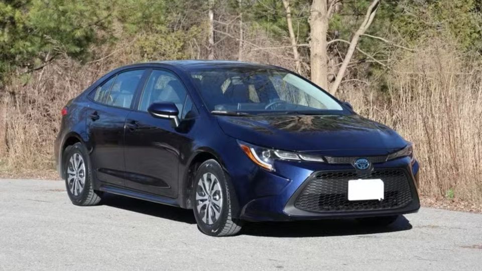 Toyota Corolla Hybrid 2022 car rental in Gaithersburg on Turo 