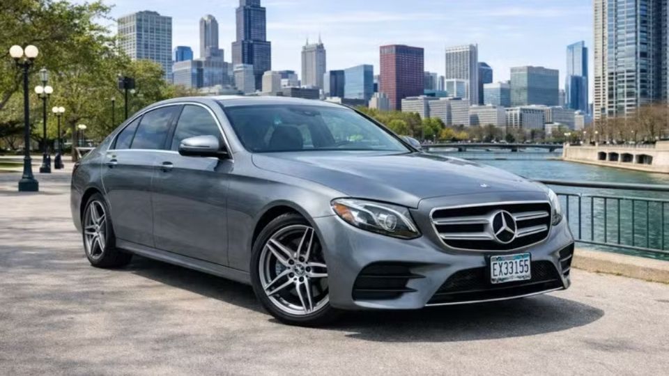 Mercedes-Benz E-Class car rental in Chicago on Turo