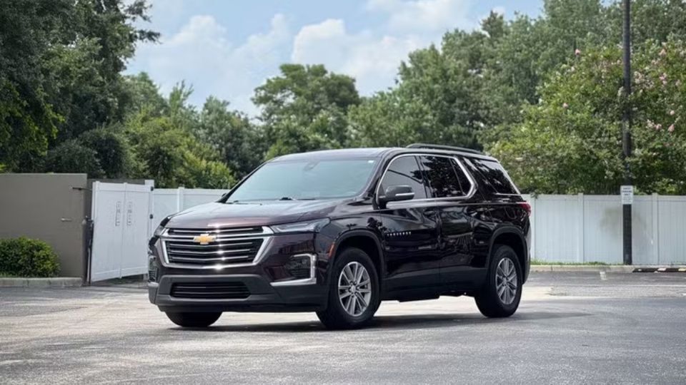 Chevrolet Traverse car rental in Sioux City on Turo