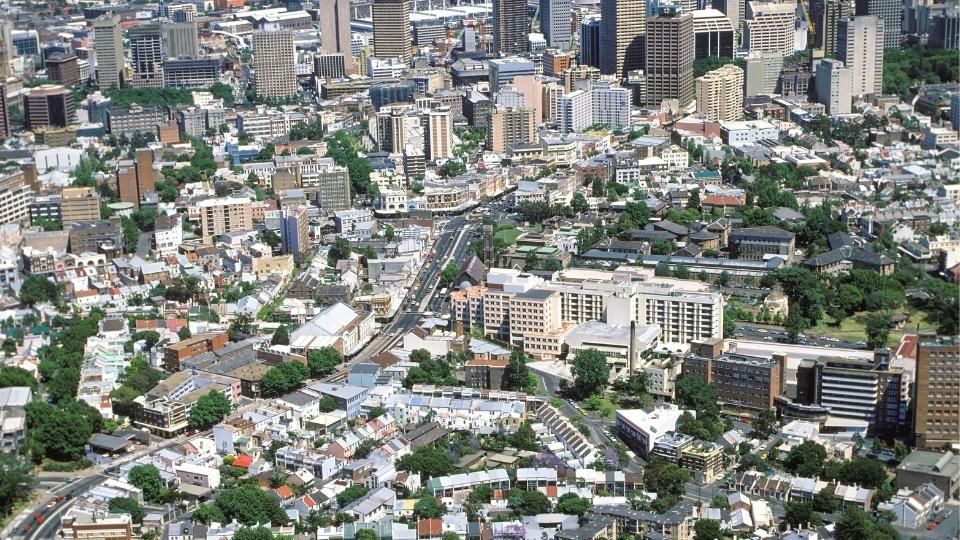 A photograph of the Melbourne CBD, a popular Melbourne car rental pickup location.