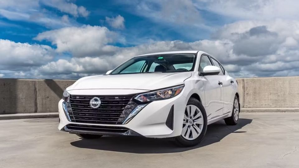 Nissan Sentra car rental in Spring Hill on Turo