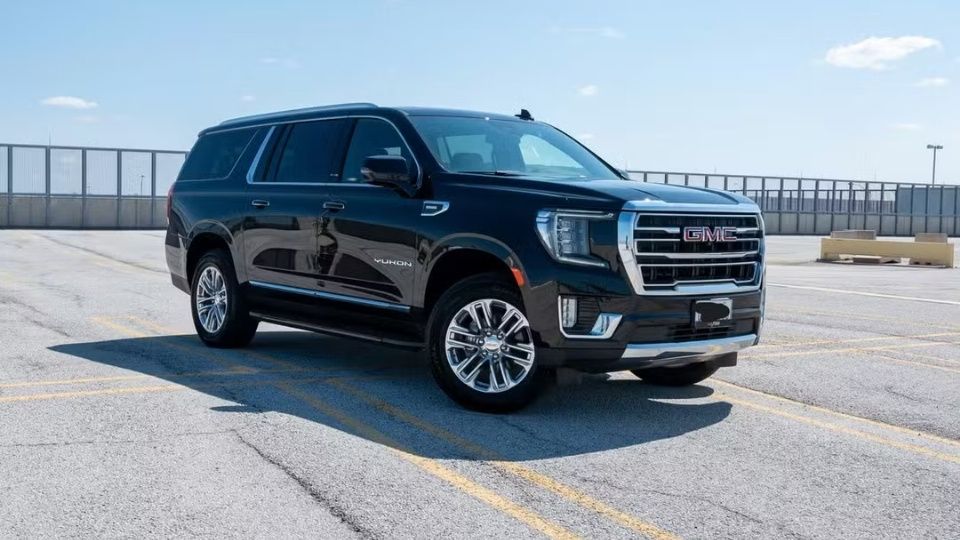 GMC Yukon XL car rental Spruce Grove, AB