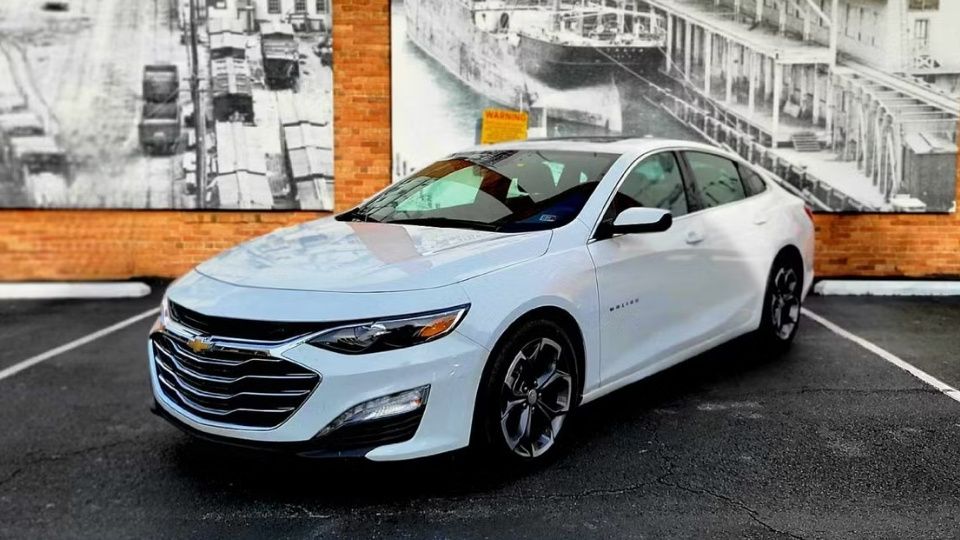 Chevrolet Malibu car rental at Pensacola International Airport  on Turo