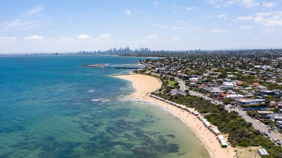 A photograph of the Melbourne CBD, a popular Melbourne car rental pickup location.