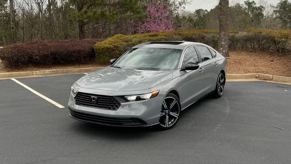 Honda Accord Hybrid car rental in Dallas on Turo