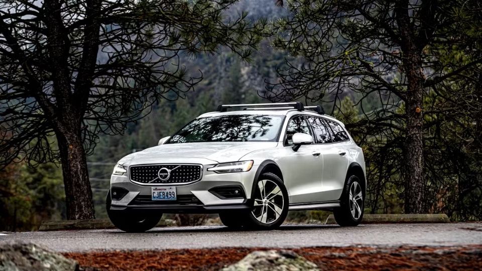 Volvo V60  car rental at Spokane International Airport on Turo