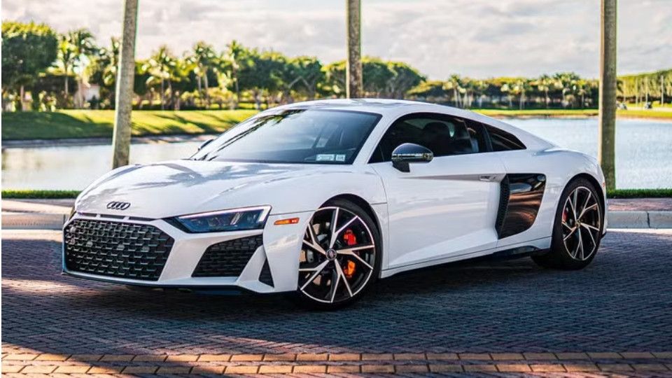Audi R8 rental in United States on Turo 