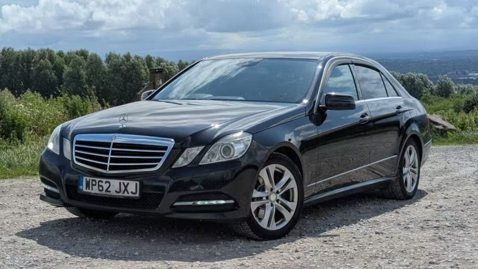Mercedes-Benz E-Class rental in Blackburn, VIC on Turo 1X
