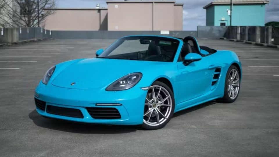 Porsche 718 Boxster  car rental in Biloxi on Turo