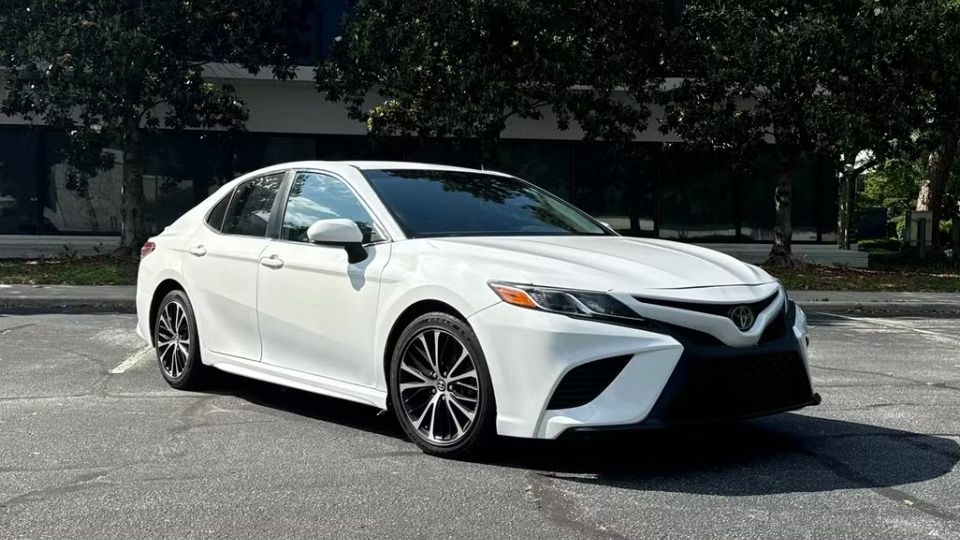 Toyota Camry car rental in Cumming on Turo