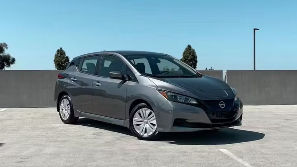 Nissan LEAF car rental in Boulder on Turo