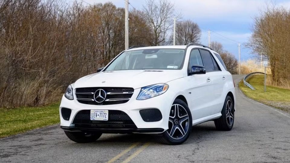 Mercedes-Benz GLE-Class car rental at Greater Rochester International Airport on Turo