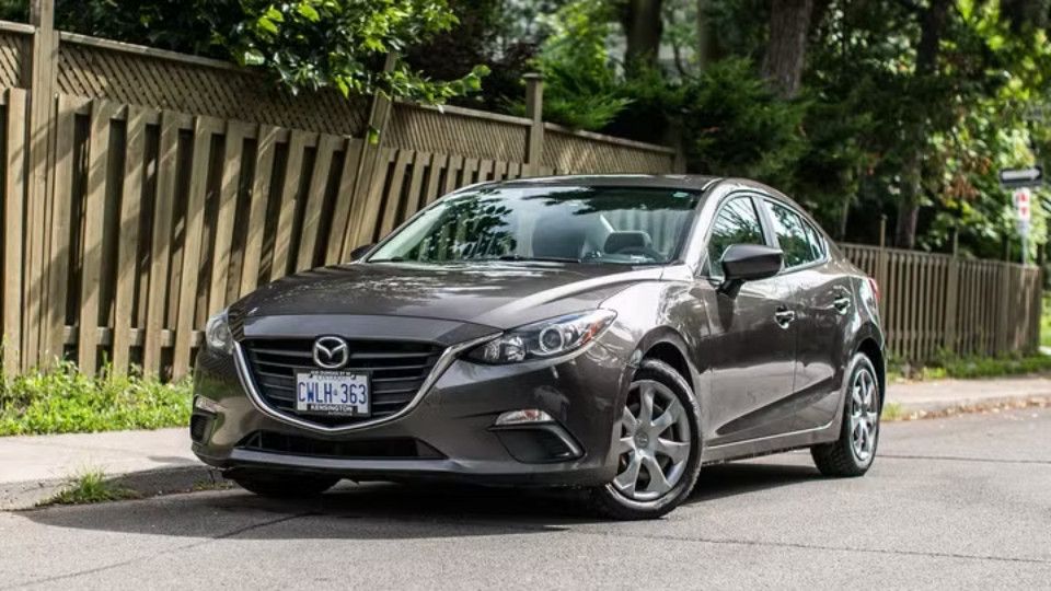 Mazda Sedan car rental in Oakville on Turo