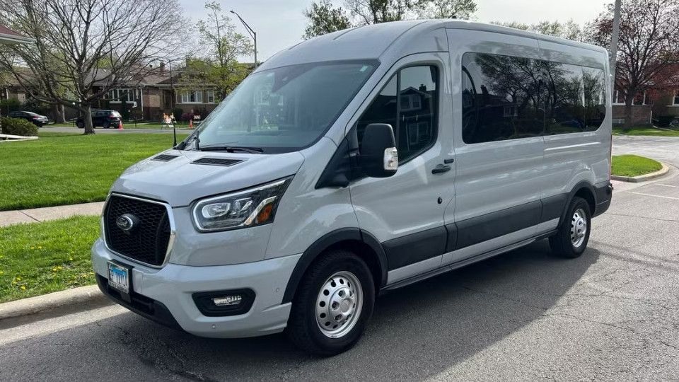 Ford Transit 2023 van rental Chicago, IL