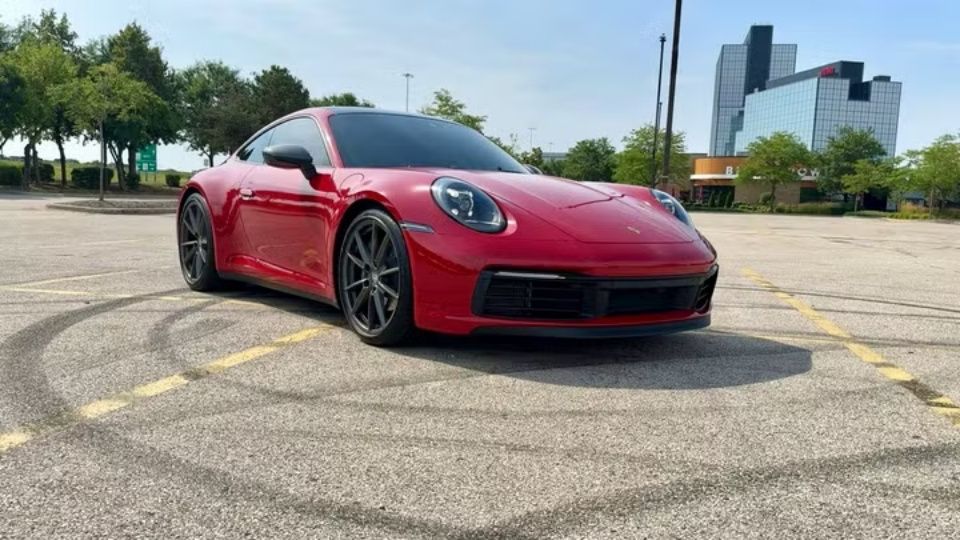 Porsche 911 car rental in Kenosha on Turo
