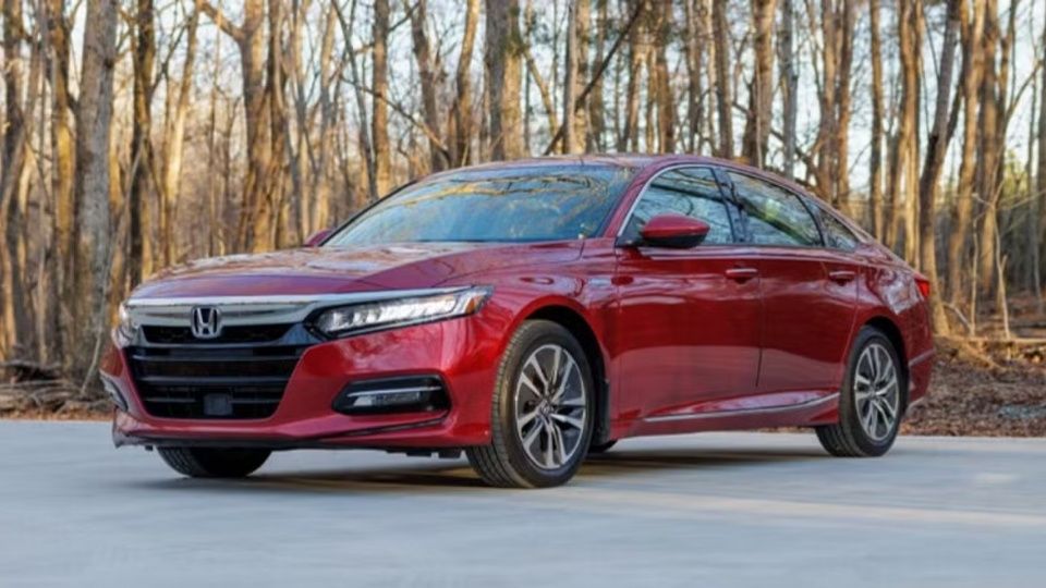 Honda Accord Hybrid car rental in Fayetteville on Turo