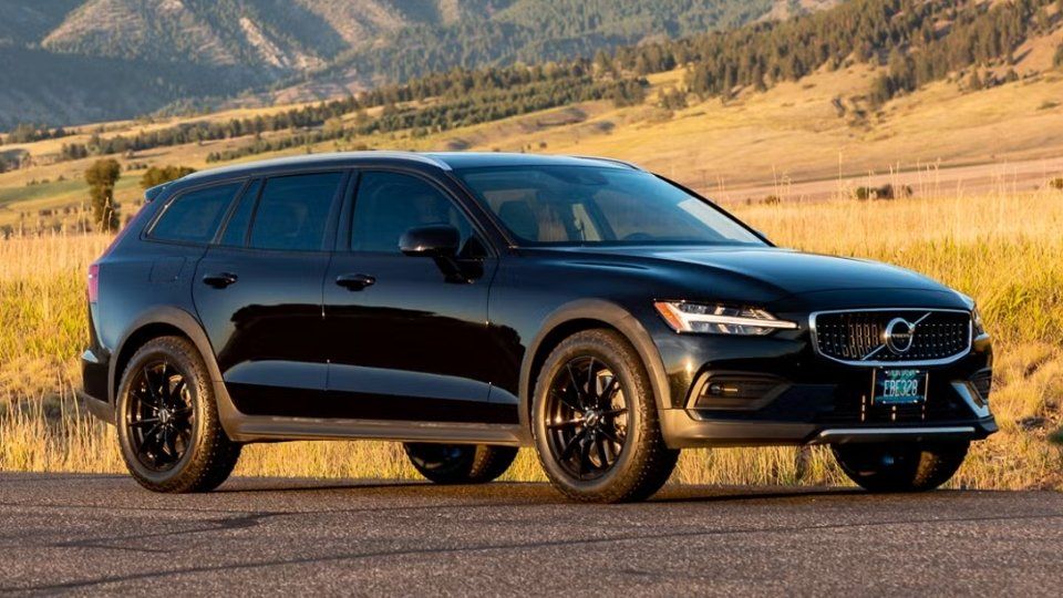 Volvo V60 Cross Country car rental in Bozeman on Turo