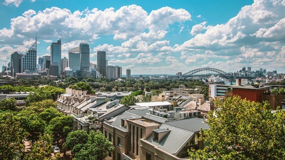A photograph of the Melbourne CBD, a popular Melbourne car rental pickup location.