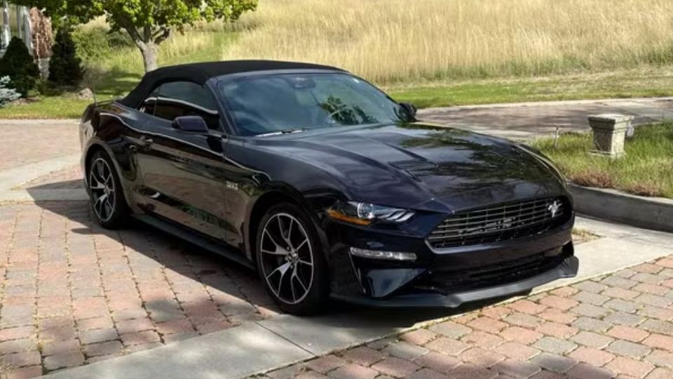 Ford Mustang car rental in Missoula  on Turo