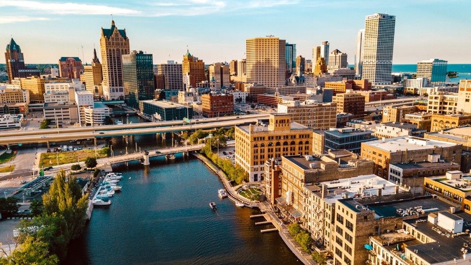 Milwaukee, WI