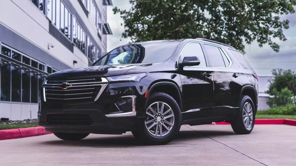 Chevrolet Traverse car rental in Bonaire on Turo