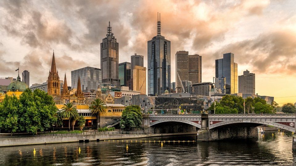 A photograph of the Melbourne CBD, a popular Melbourne car rental pickup location.