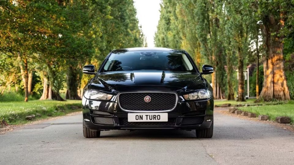 Rolls-Royce Dawn rental alternative on Turo