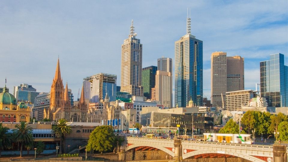 A photograph of the Melbourne CBD, a popular Melbourne car rental pickup location.