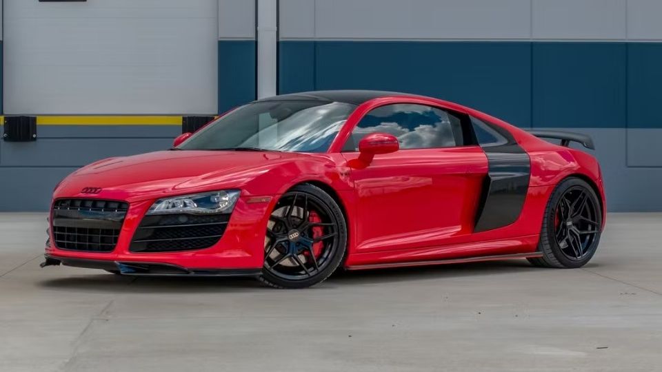 Audi R8 luxury car rental Nashville, TN