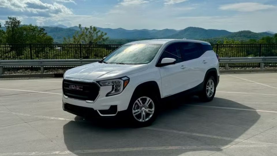 GMC Terrain car rental in Bogota on Turo